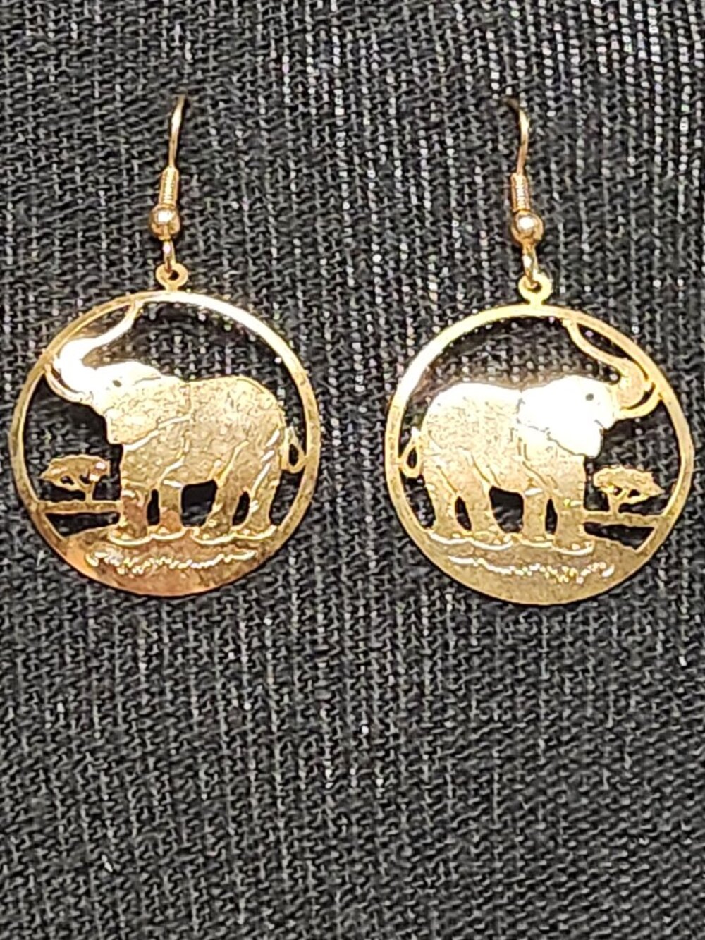 Gold Tone Elephant Safari Dangle Earrings Wildlife Boho